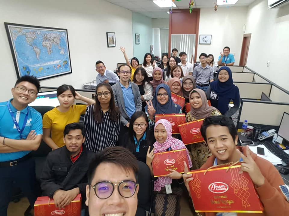 Monthly Meeting with a giving Hari Raya gift for our beloved Malay Colleagues June 2019