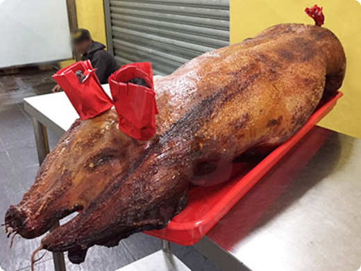 金猪 | 烧猪批发零售 | 良记肉产烧腊 Tay Kee